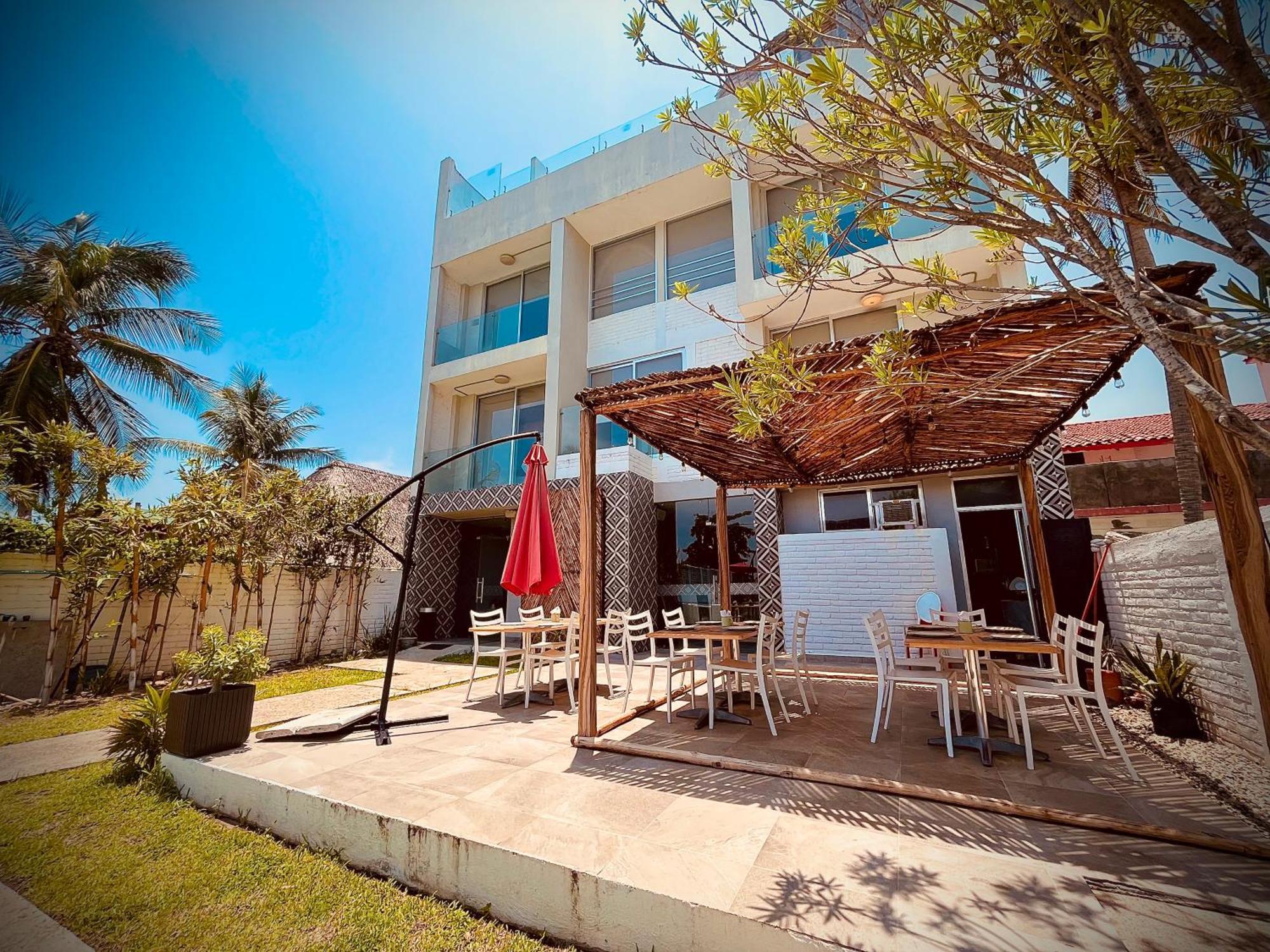 Hotel CASA MANGATA Puerto Arista Buitenkant foto